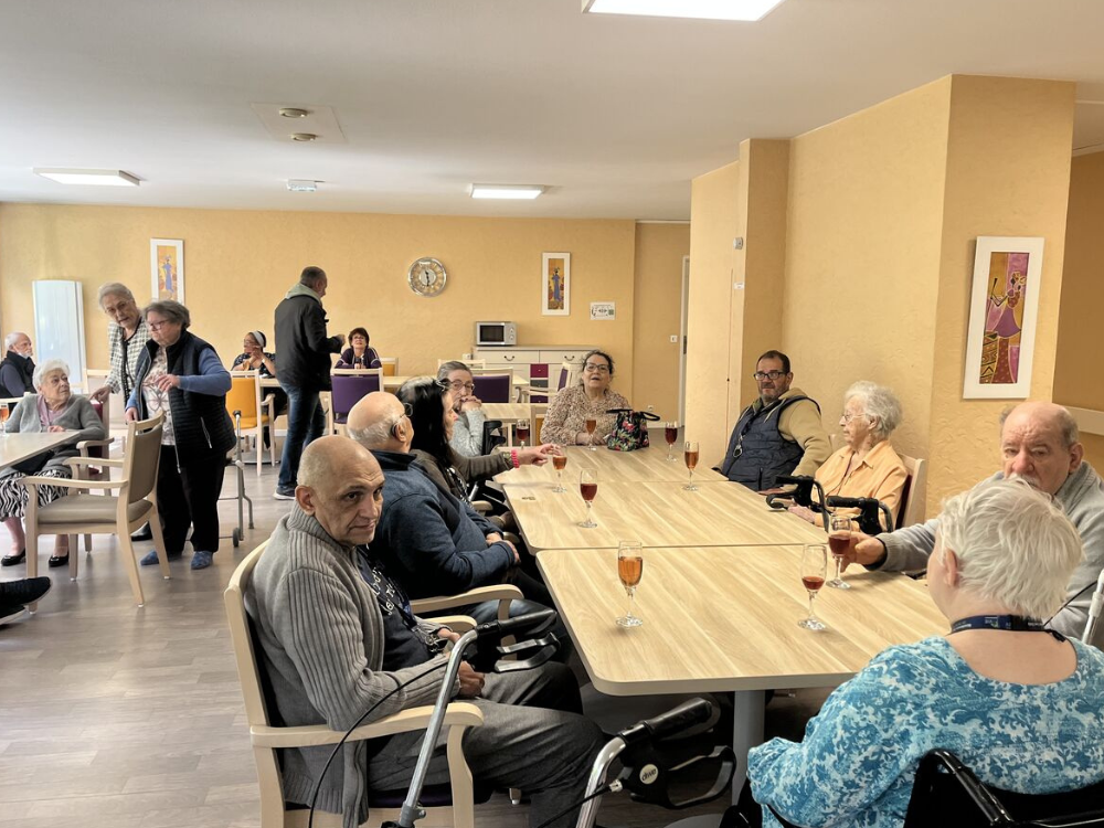 Aux Cèdres, le 1er mai fait fleurir la convivialité 🤩